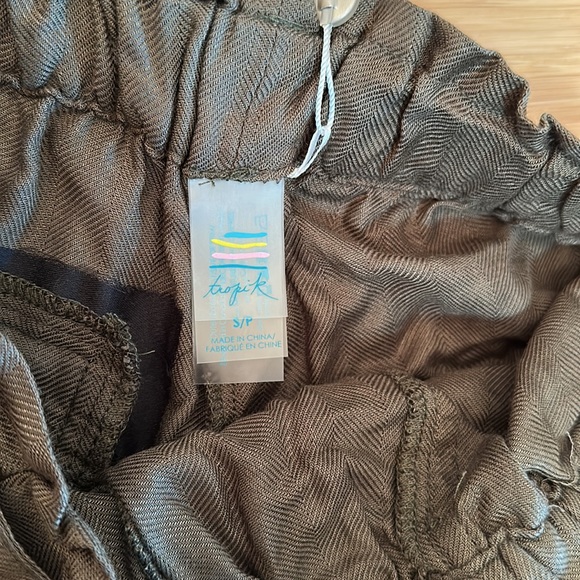 Tropik shorts. NWT - Picture 3 of 3